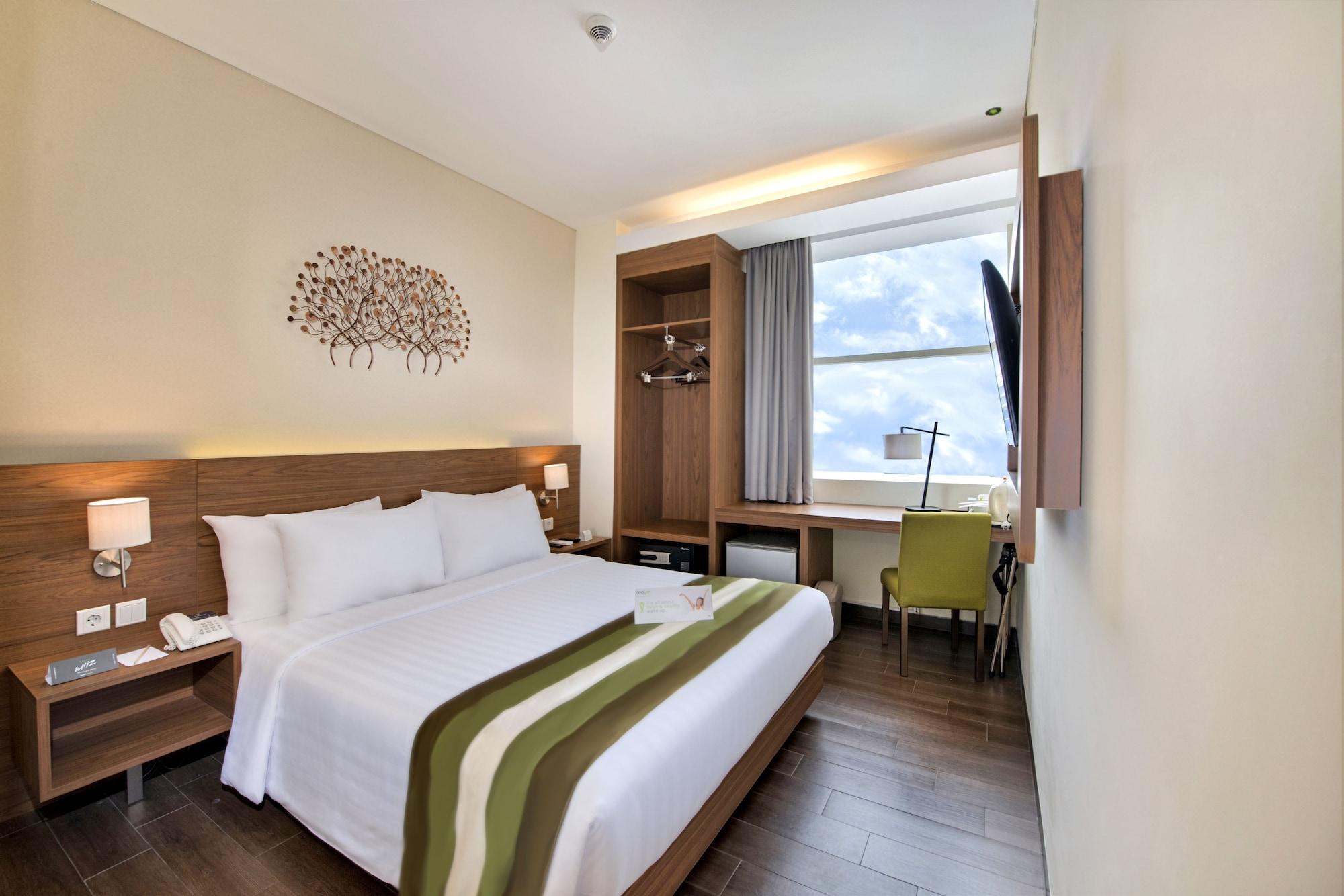 Grand Whiz Poins Simatupang Jakarta Exterior photo